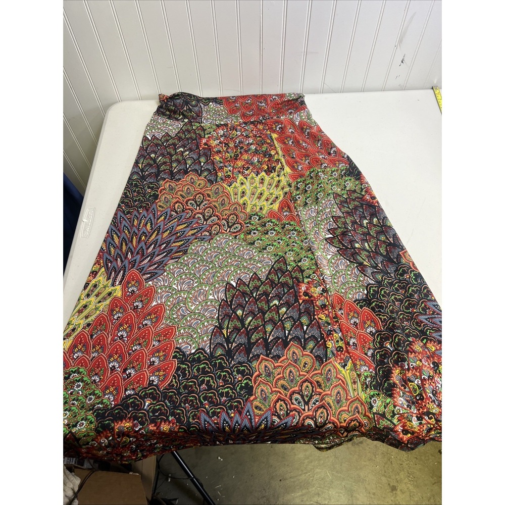Miss Ashley Pull On Stretch Knit Midi Skirt Womens size Medium Black Multi Color